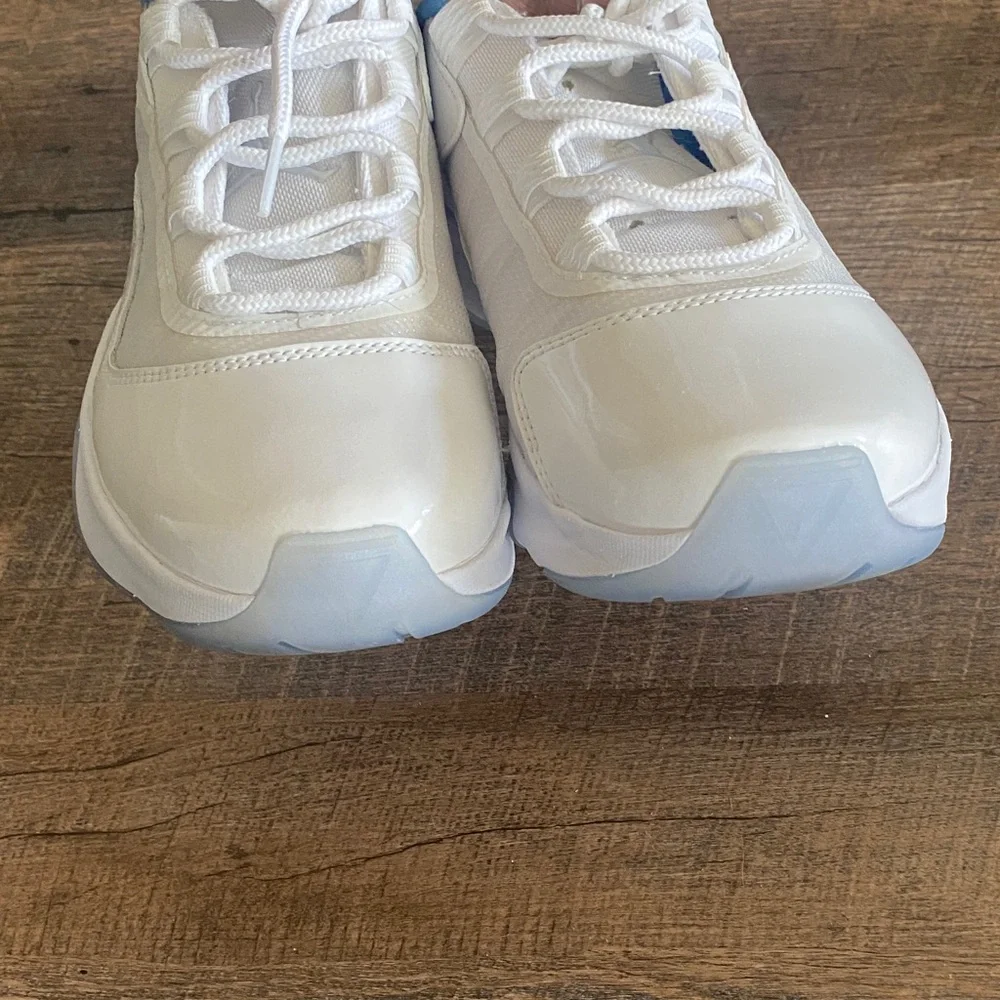 Jordan 11 CMFT Low- EUC
